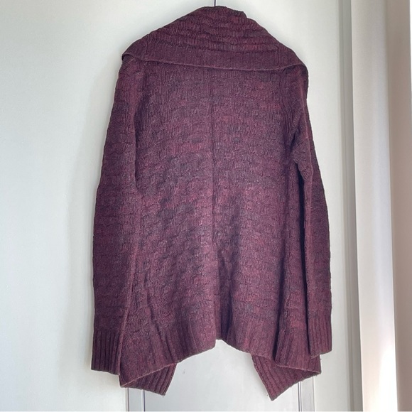 Aritzia TALULA Burgandy Cardigan - Picture 7 of 12